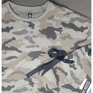 Design Lab Lord‎ & Taylor Camo Lace-Up Sleeve Sweatshirt Womens L NWT $68